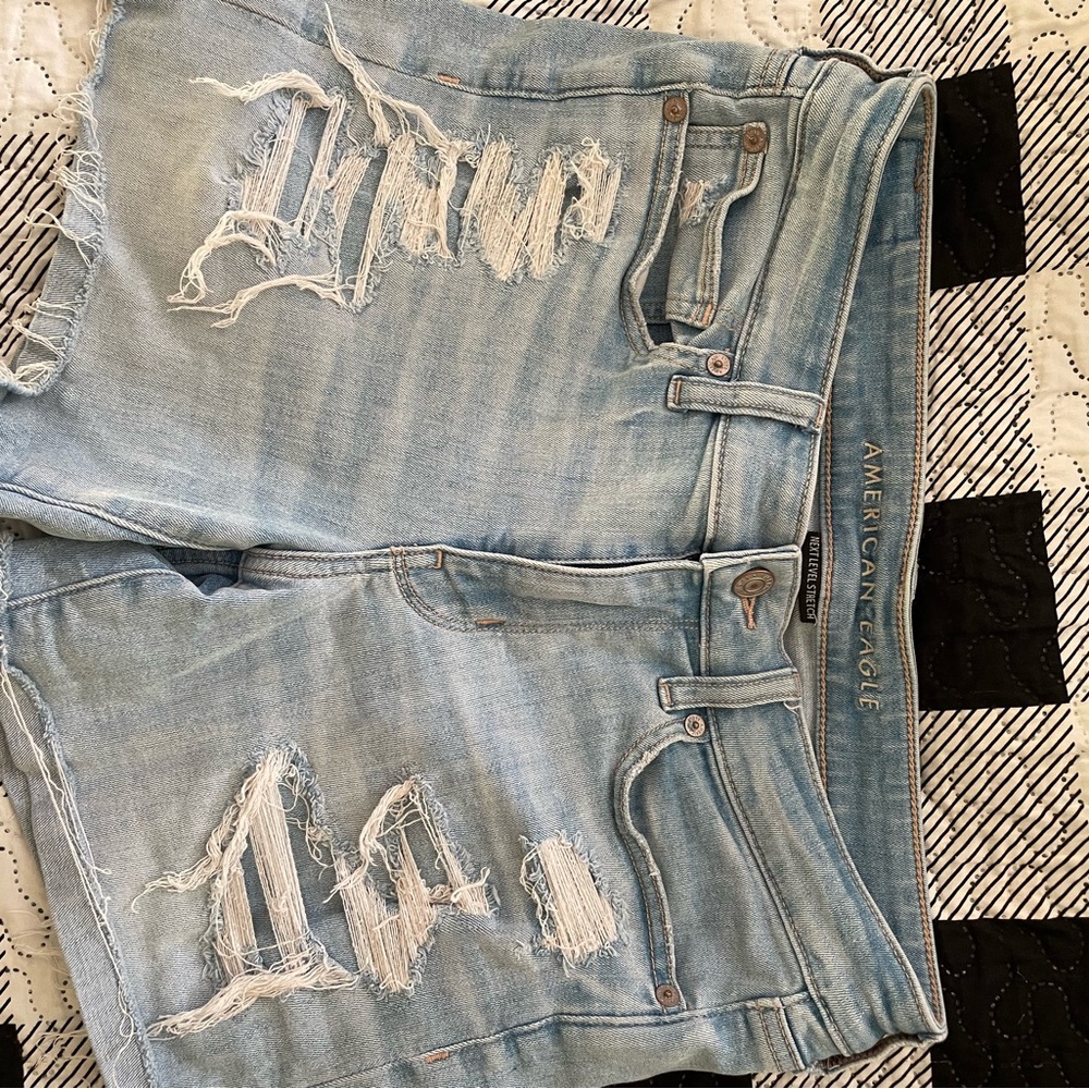 American Eagle Outfitters Light Blue Distressed Women's Jeans